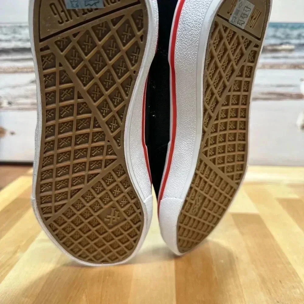 IRON FIST BLACK LOW TOP SNEAKERS NEW NO BOX - Picture 4 of 9